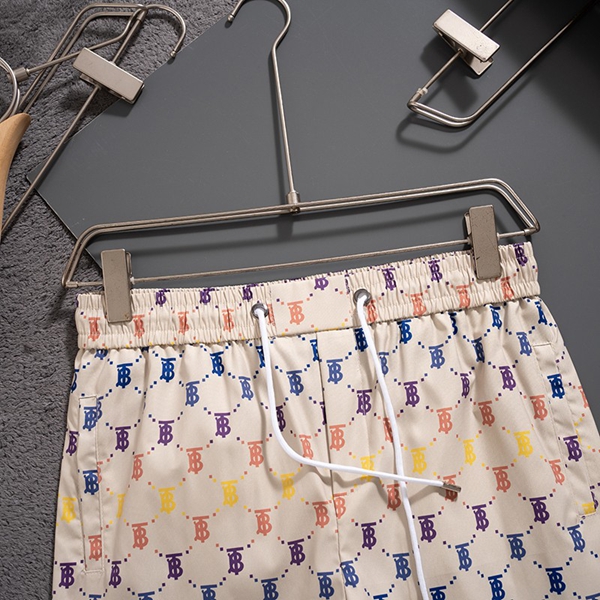 ブランドハーフパンツ側面デザイン